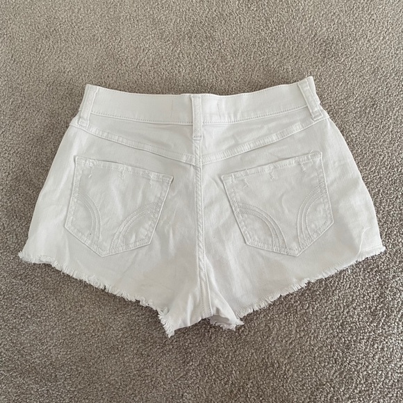 HOLLISTER White Denim Shorts - Picture 3 of 4